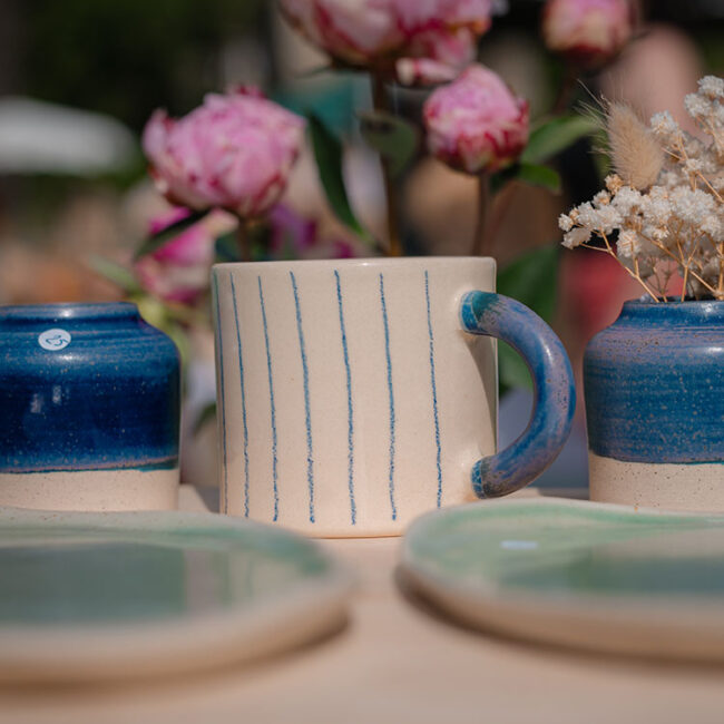 mug ray&eacute; par Marie Labro de la Tannerie c&eacute;ramique &agrave; Vannes